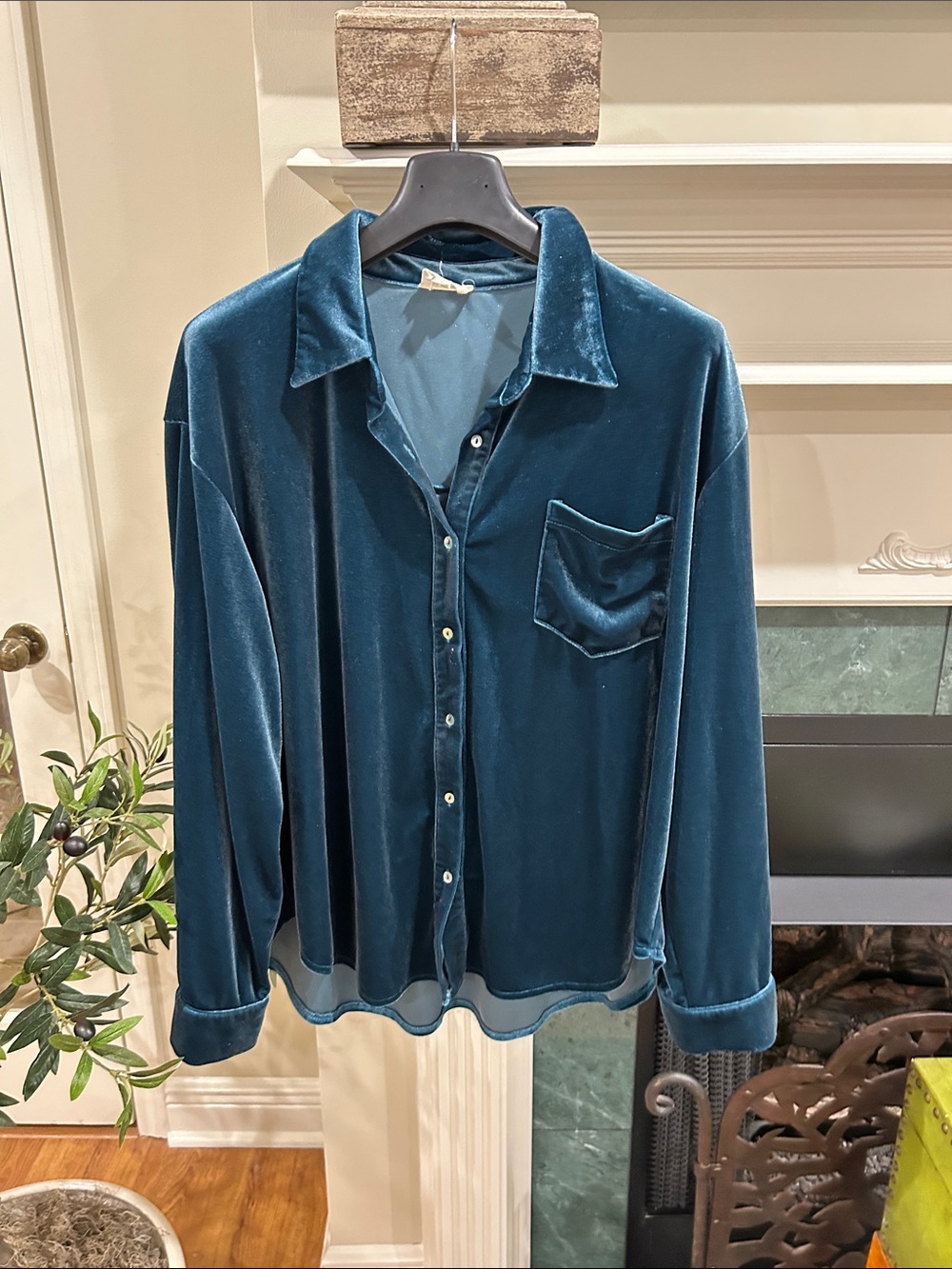 BiBi Teal Velvet Casual Button-Down Shirt
